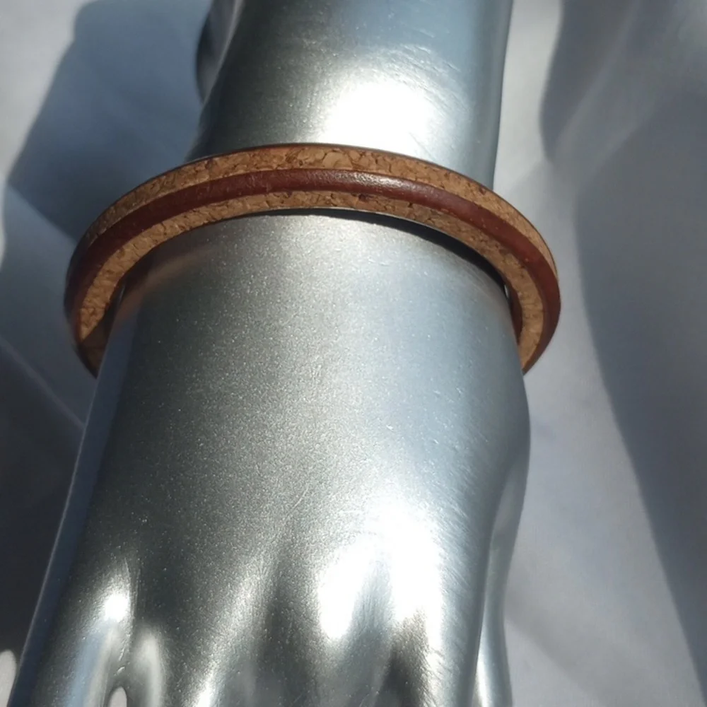 Vintage '70s cork inlay wood bangle